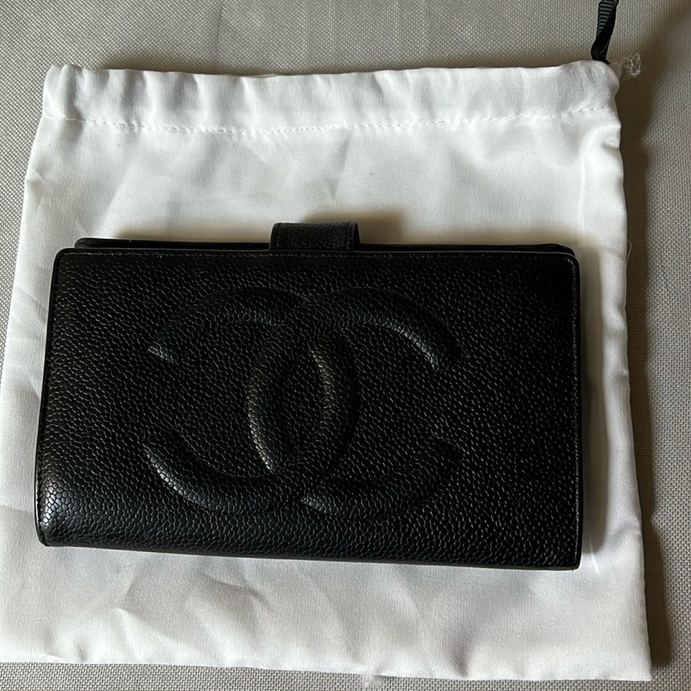 Chanel Black Leather Caviar kiss lock wallet!